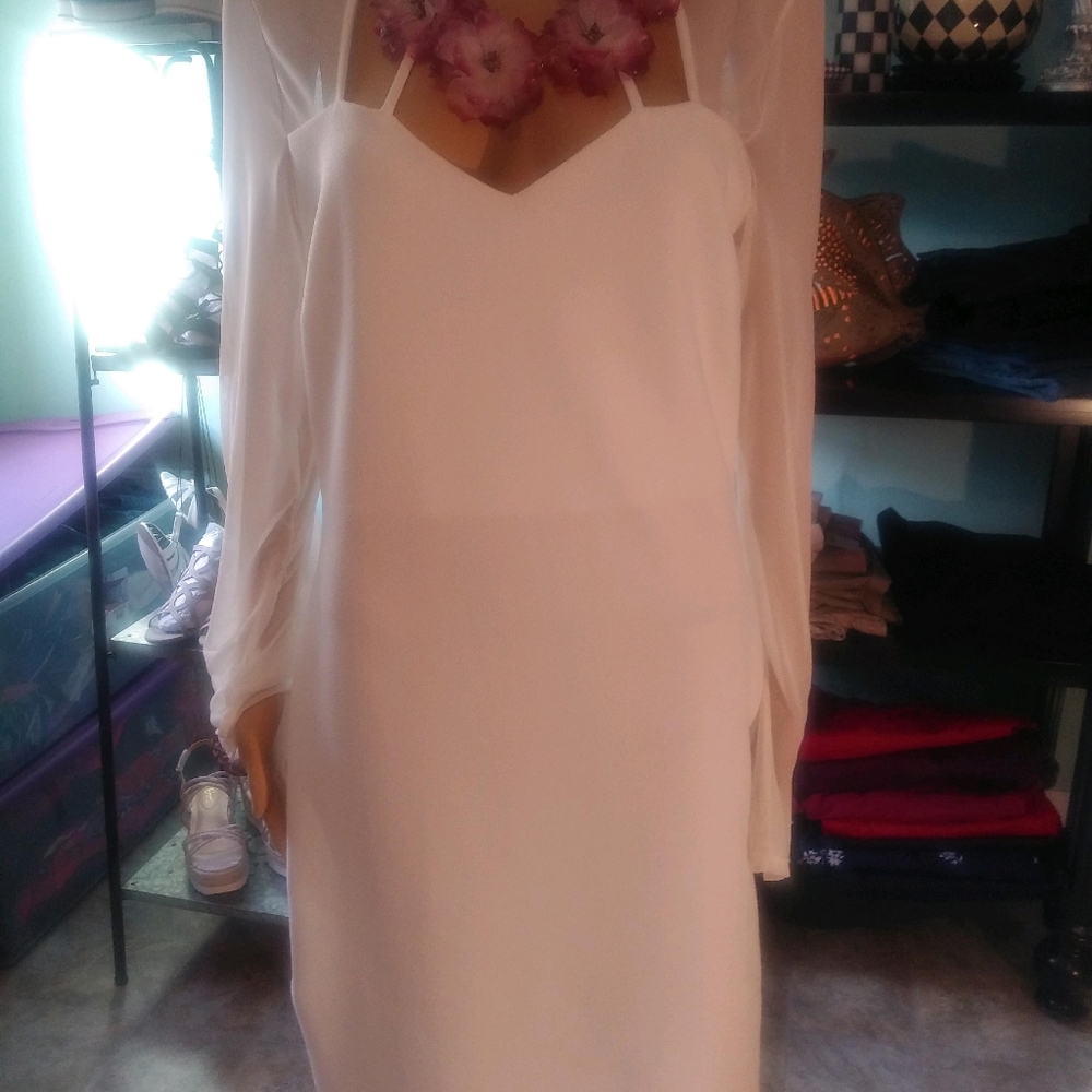 Dress - Picture 2 of 3